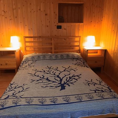 ポン・サン・マルテン La Casa Antica Bed & Breakfast エクステリア 写真